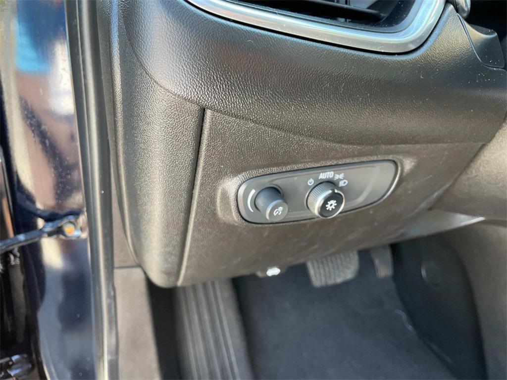 used 2021 Chevrolet Equinox car, priced at $14,800