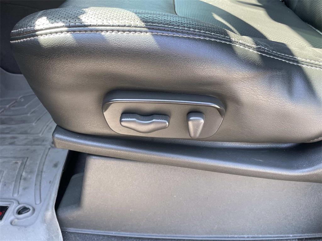 used 2020 Nissan Frontier car, priced at $23,000