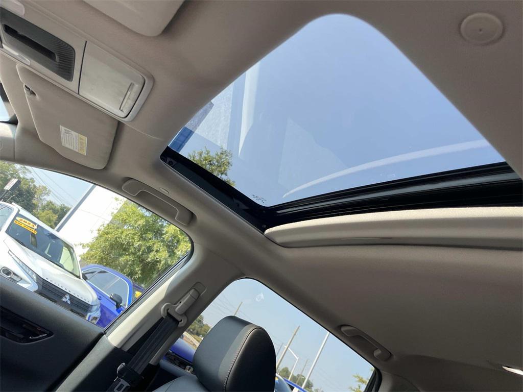 used 2025 Honda CR-V car, priced at $32,650