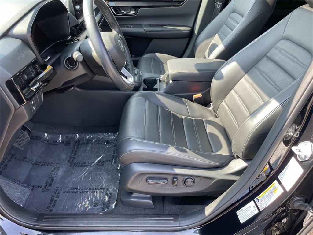 used 2025 Honda CR-V car, priced at $32,650