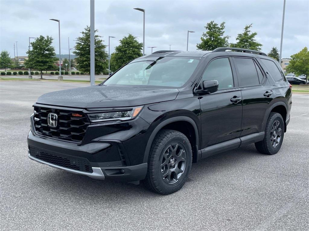 new 2025 Honda Pilot car, priced at $50,850