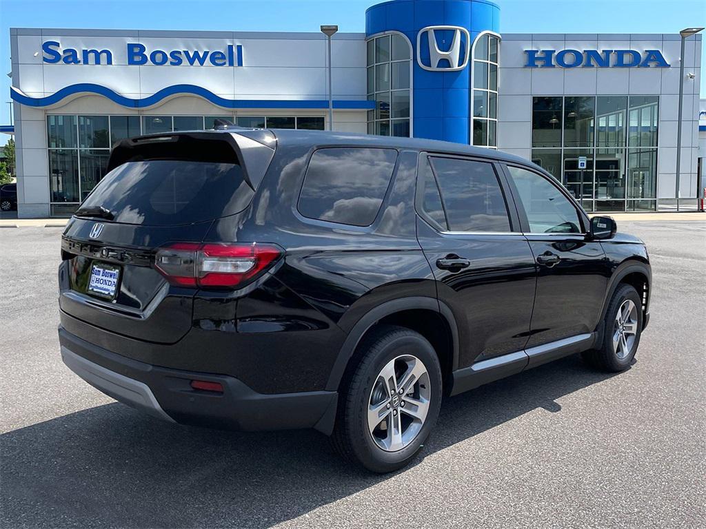 new 2025 Honda Pilot car, priced at $47,050