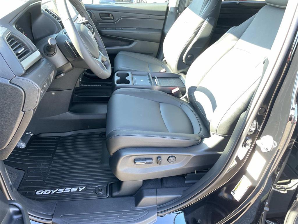 new 2026 Honda Odyssey car, priced at $43,540