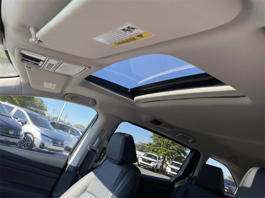 new 2026 Honda Odyssey car, priced at $43,540