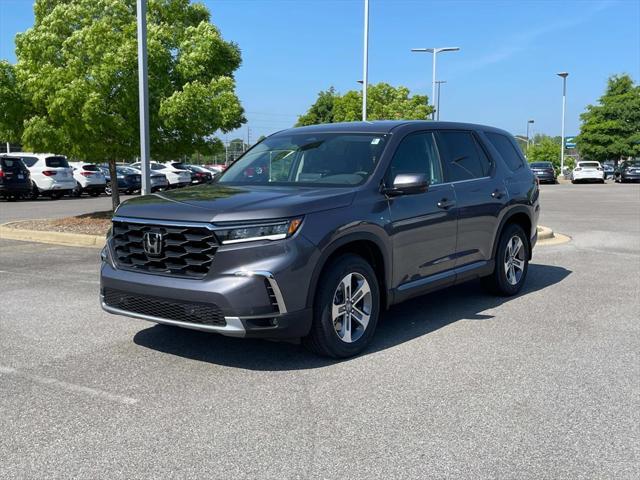 new 2025 Honda Pilot car, priced at $44,950