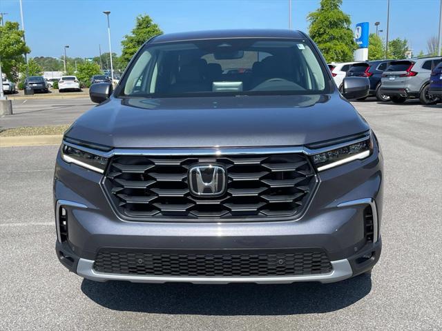 new 2025 Honda Pilot car, priced at $44,950
