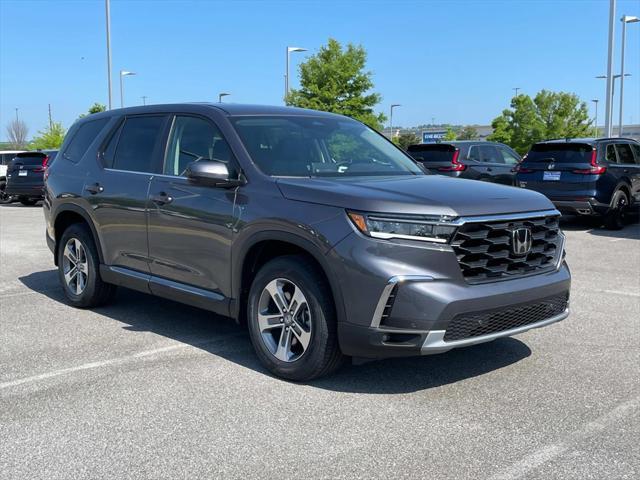 new 2025 Honda Pilot car, priced at $44,950