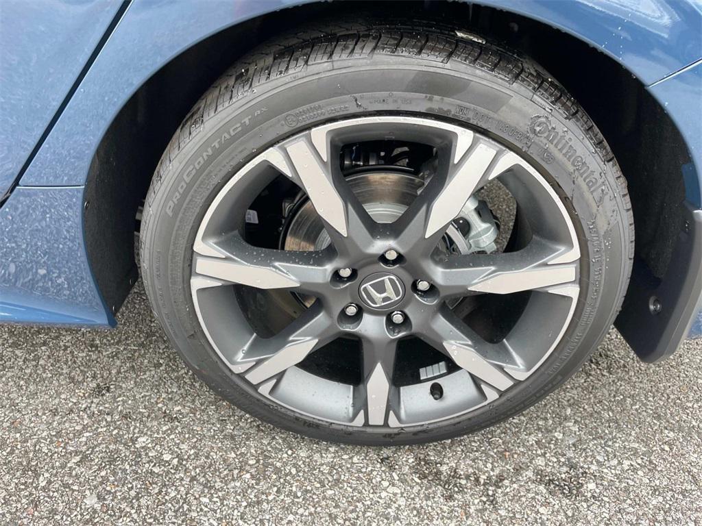 new 2025 Honda Civic Hybrid car, priced at $33,555