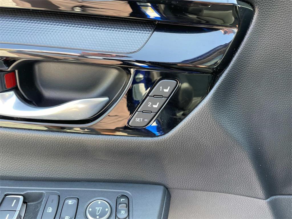 used 2024 Honda CR-V car, priced at $32,250
