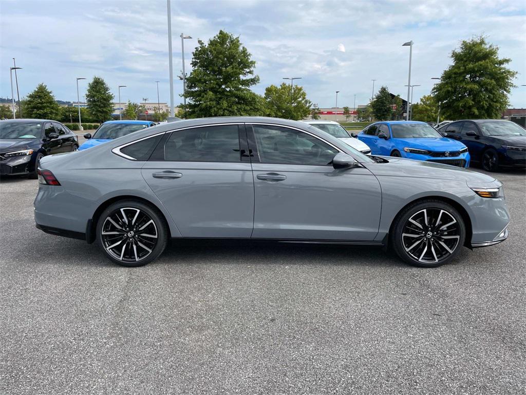 new 2025 Honda Accord Hybrid car, priced at $40,905