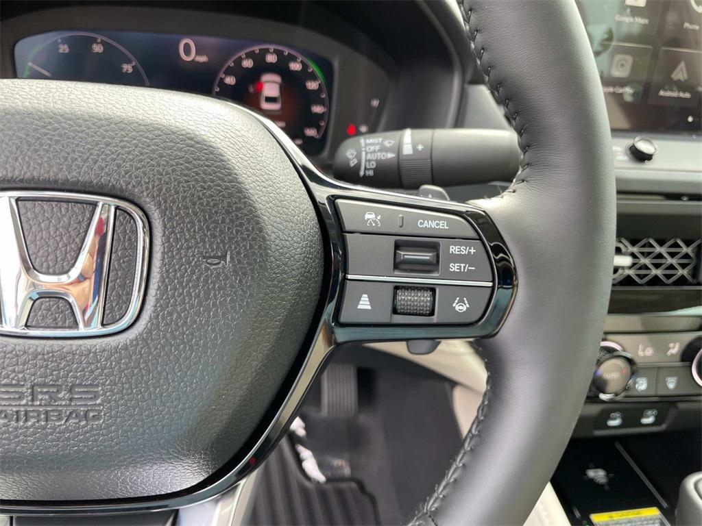 new 2025 Honda Accord Hybrid car, priced at $40,905