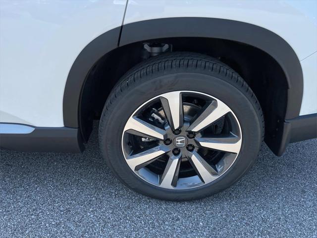 new 2025 Honda Pilot car, priced at $54,985