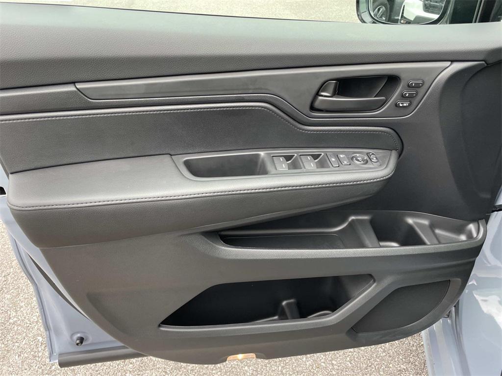 new 2026 Honda Odyssey car, priced at $45,095