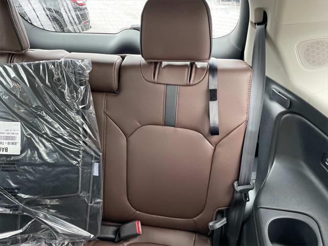 new 2025 Honda Pilot car, priced at $54,530