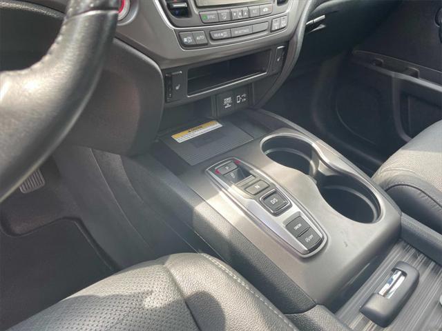 used 2022 Honda Passport car, priced at $30,800