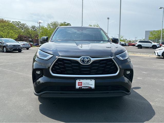 used 2022 Toyota Highlander Hybrid car, priced at $30,498