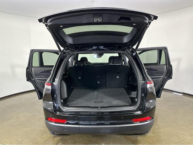 used 2024 Jeep Grand Cherokee car, priced at $39,000