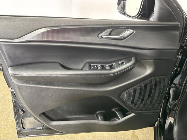 used 2024 Jeep Grand Cherokee car, priced at $39,000