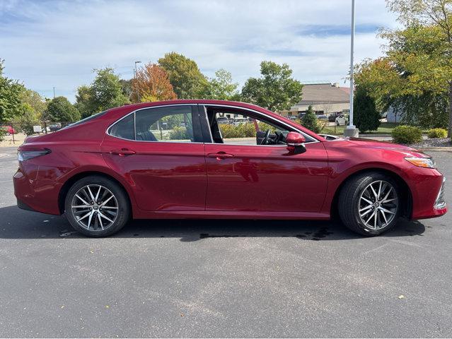 used 2022 Toyota Camry Hybrid car, priced at $27,997
