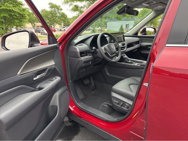 new 2025 Toyota Grand Highlander Hybrid car, priced at $50,718