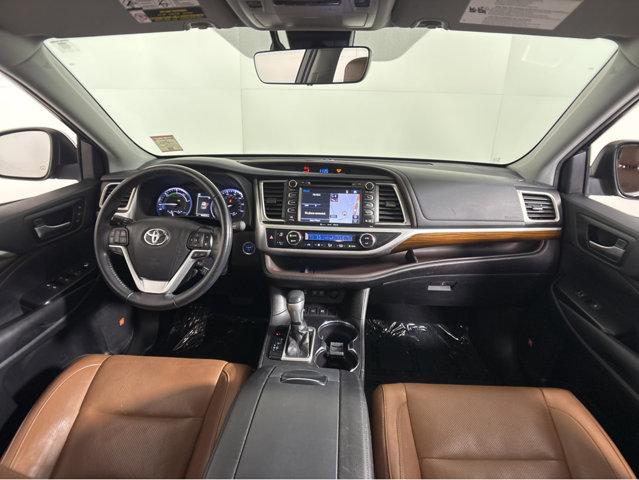 used 2019 Toyota Highlander Hybrid car, priced at $28,984