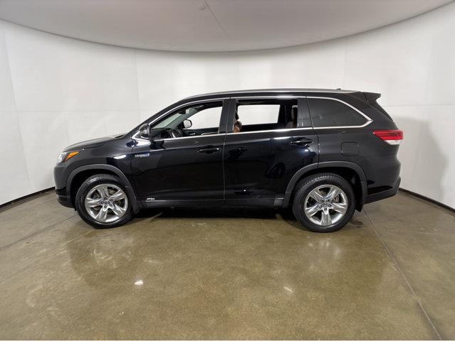 used 2019 Toyota Highlander Hybrid car, priced at $28,984