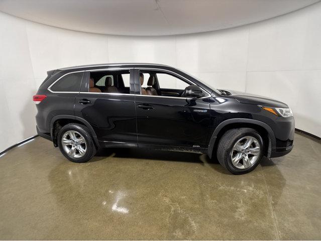 used 2019 Toyota Highlander Hybrid car, priced at $28,984