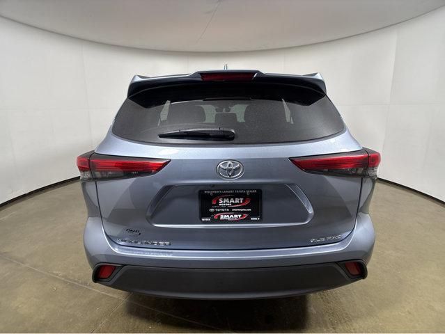 used 2021 Toyota Highlander car, priced at $35,000