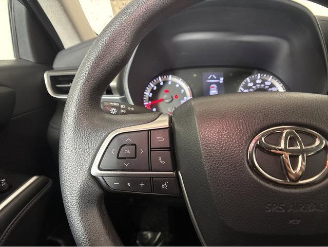 used 2022 Toyota Highlander car, priced at $30,992