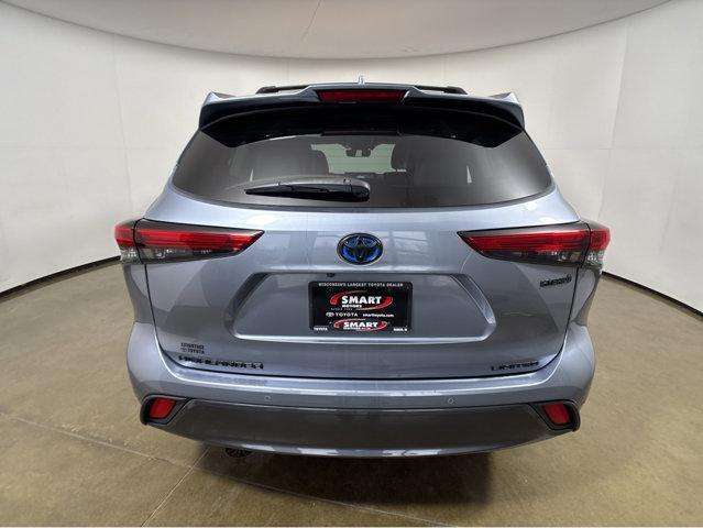 used 2021 Toyota Highlander Hybrid car, priced at $33,700