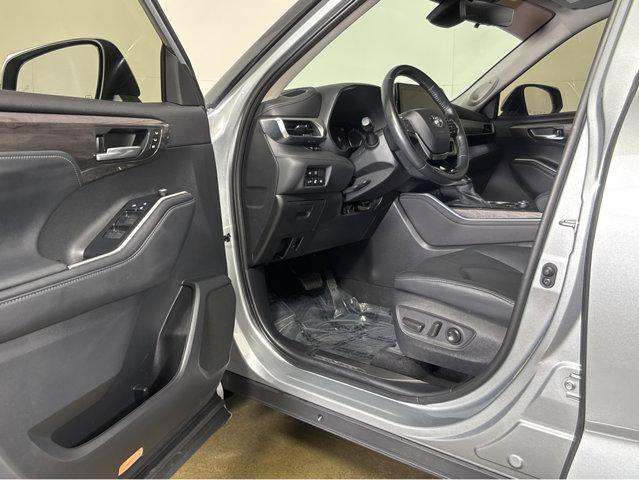 used 2021 Toyota Highlander car, priced at $43,979