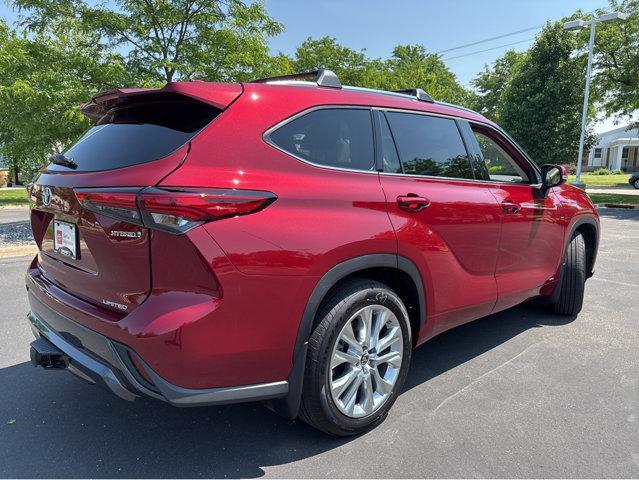 used 2022 Toyota Highlander Hybrid car, priced at $46,992