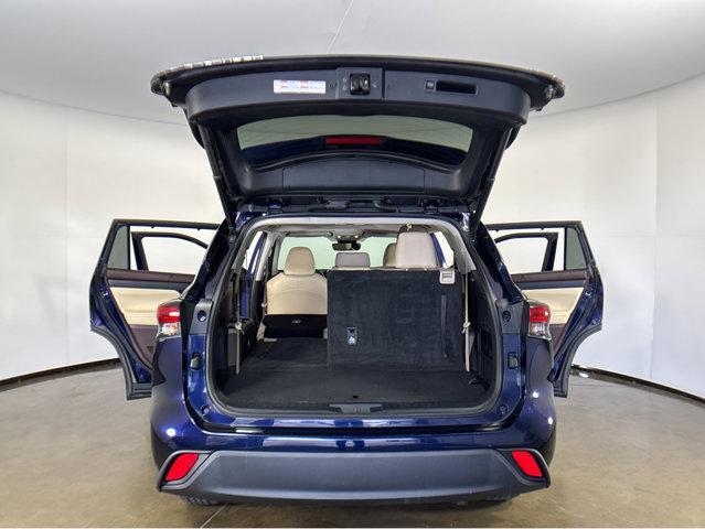 used 2022 Toyota Highlander Hybrid car, priced at $36,990