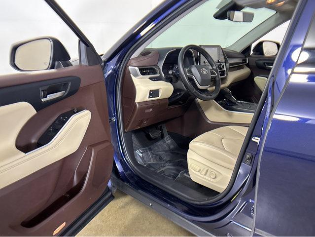 used 2022 Toyota Highlander Hybrid car, priced at $36,990