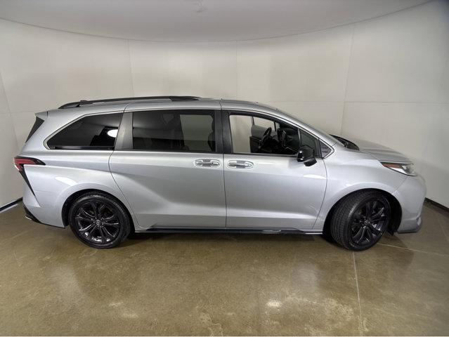 used 2022 Toyota Sienna car, priced at $44,997