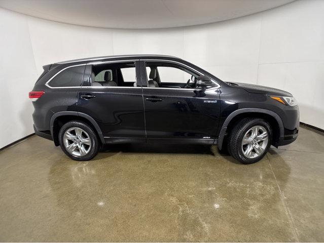 used 2019 Toyota Highlander Hybrid car, priced at $32,993