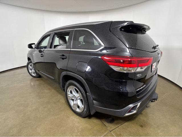 used 2019 Toyota Highlander Hybrid car, priced at $32,993