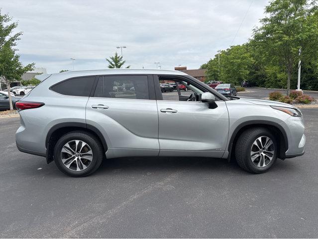 used 2022 Toyota Highlander Hybrid car, priced at $35,996