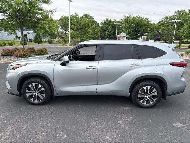used 2022 Toyota Highlander Hybrid car, priced at $35,996