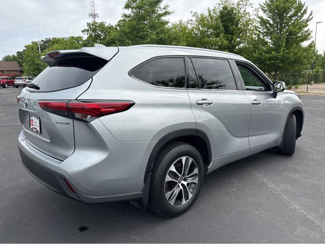 used 2022 Toyota Highlander Hybrid car, priced at $35,996