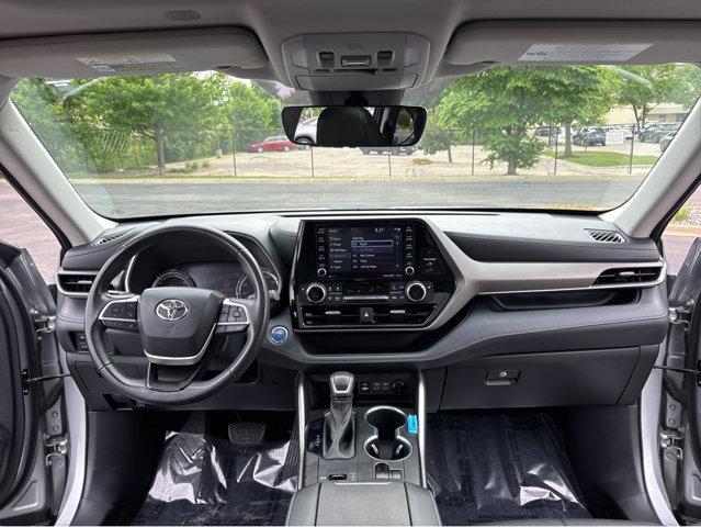 used 2022 Toyota Highlander Hybrid car, priced at $35,996