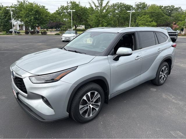 used 2022 Toyota Highlander Hybrid car, priced at $35,996