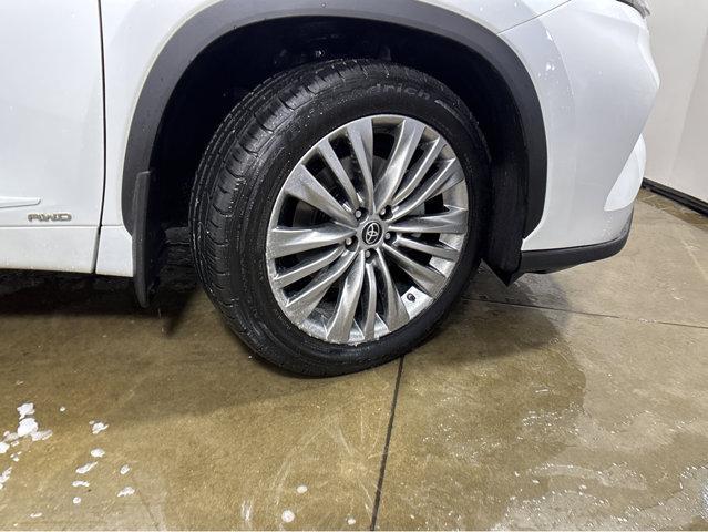 used 2022 Toyota Highlander Hybrid car, priced at $46,995