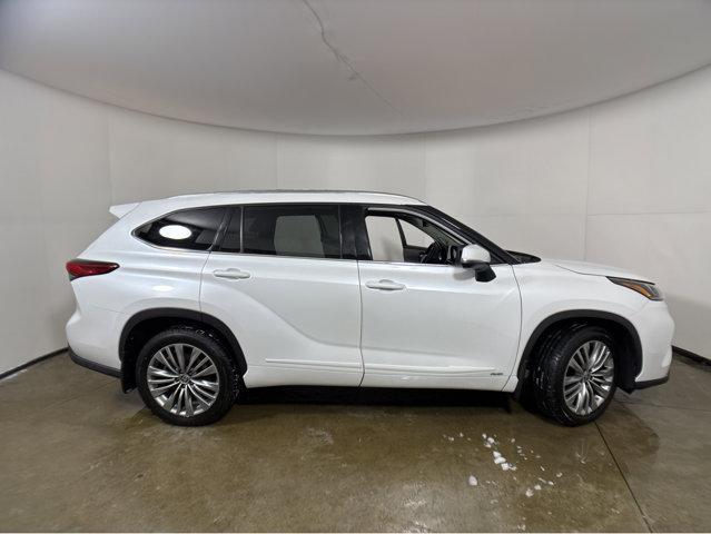 used 2022 Toyota Highlander Hybrid car, priced at $46,995