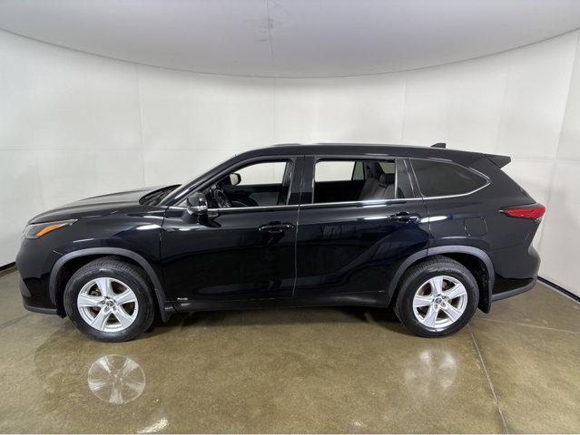 used 2022 Toyota Highlander Hybrid car, priced at $27,998