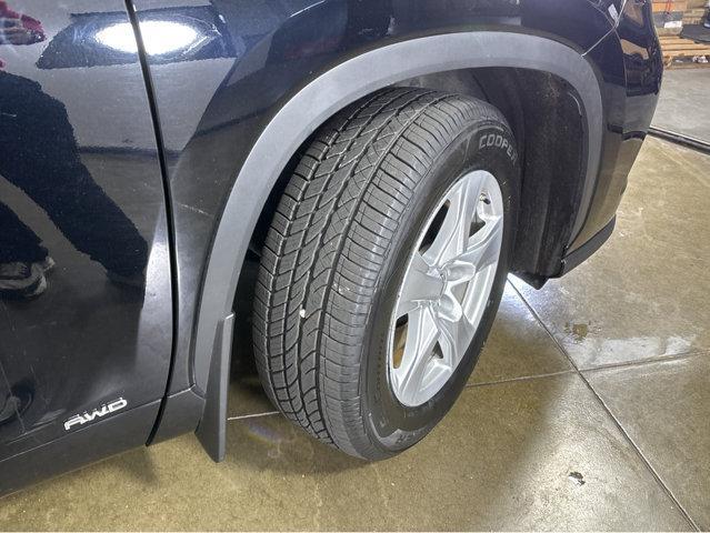 used 2022 Toyota Highlander Hybrid car, priced at $27,998
