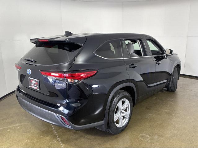 used 2022 Toyota Highlander Hybrid car, priced at $27,998