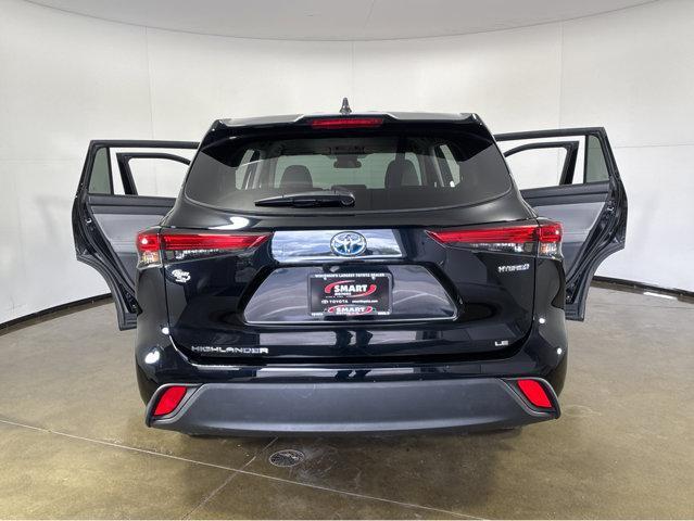 used 2022 Toyota Highlander Hybrid car, priced at $27,998