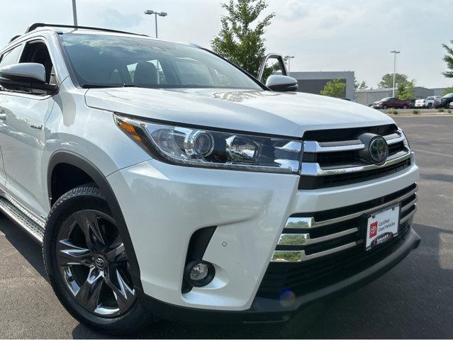 used 2019 Toyota Highlander Hybrid car, priced at $35,700
