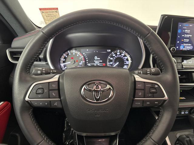 used 2024 Toyota Highlander car, priced at $43,494